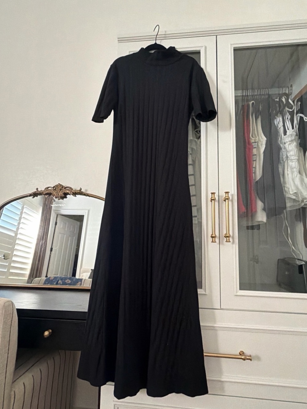 Zara Black Ribbed Short-Sleeve Maxi Dress
